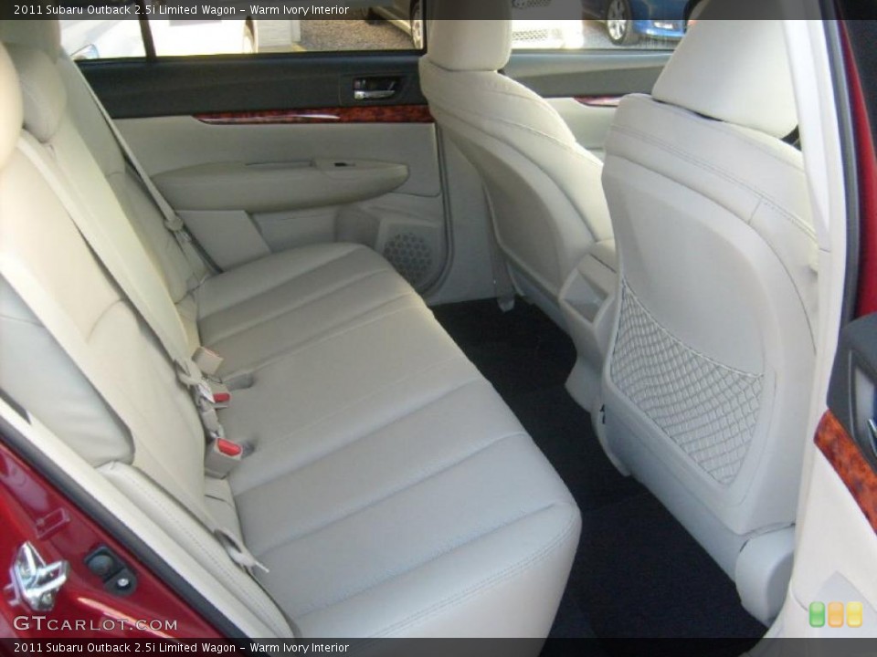 Warm Ivory Interior Photo for the 2011 Subaru Outback 2.5i Limited Wagon #45586187