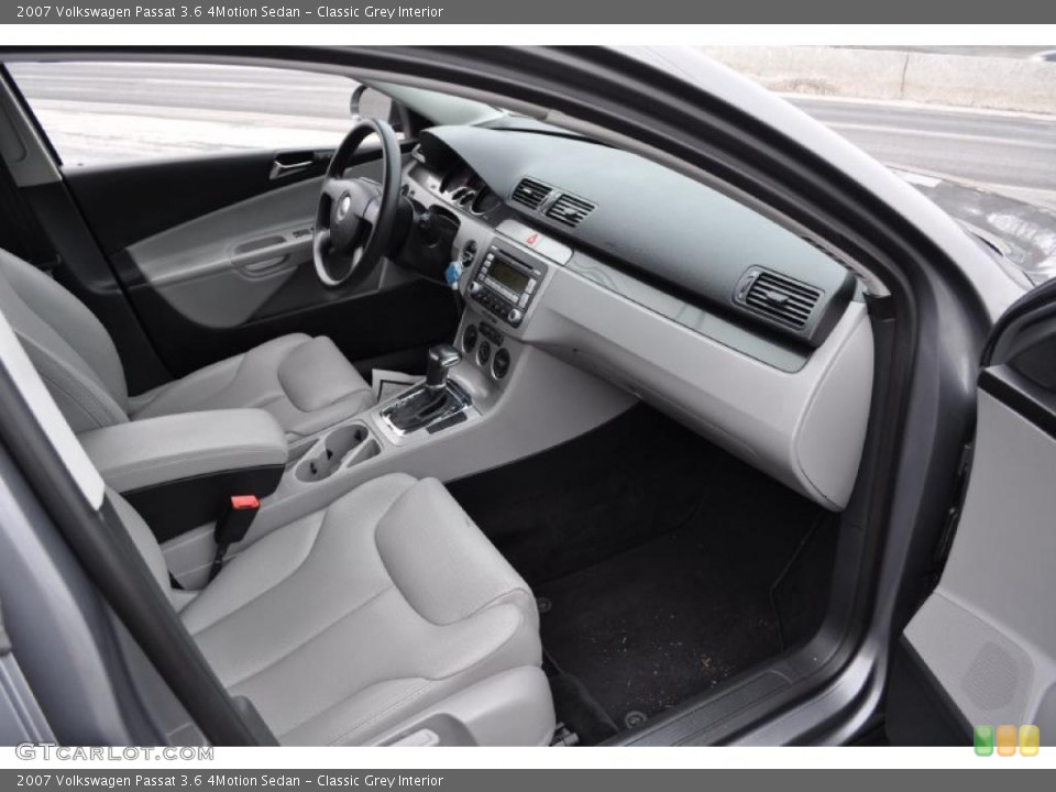 Classic Grey Interior Photo for the 2007 Volkswagen Passat 3.6 4Motion Sedan #45590891