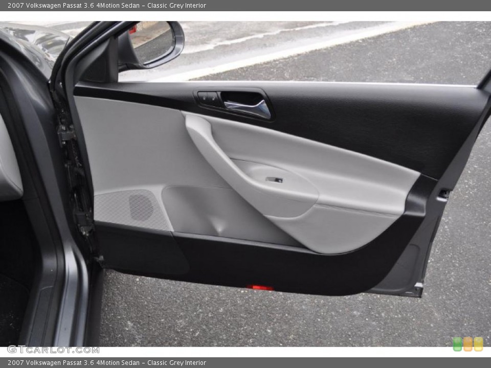 Classic Grey Interior Door Panel for the 2007 Volkswagen Passat 3.6 4Motion Sedan #45591067