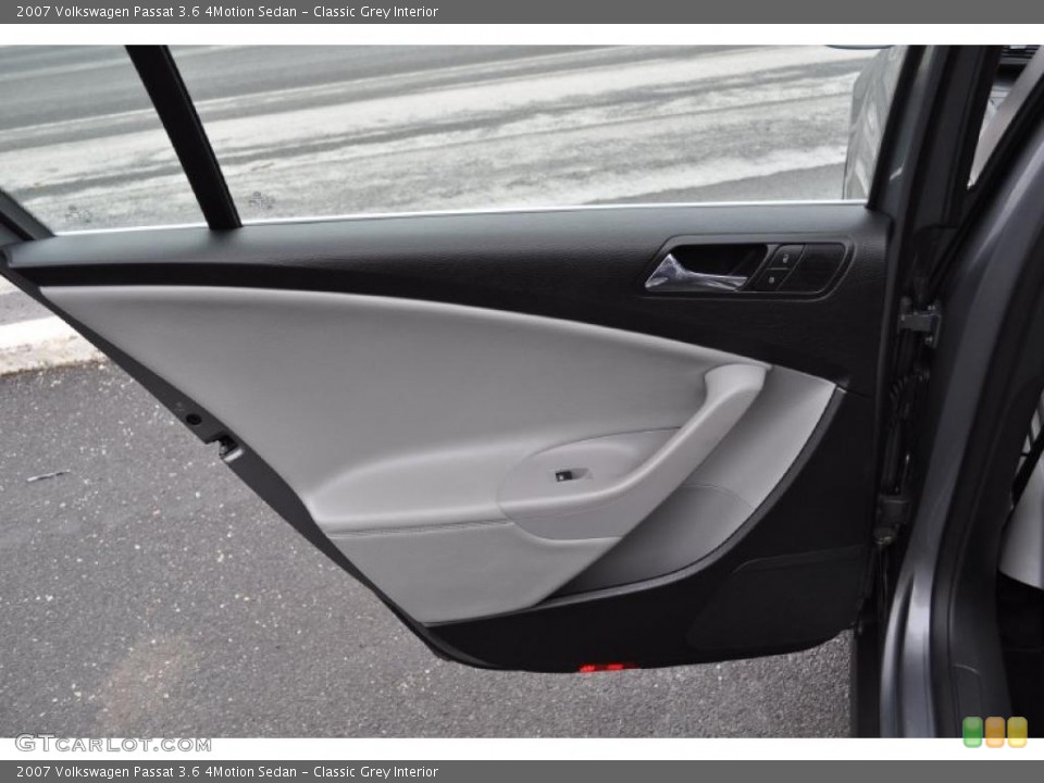 Classic Grey Interior Door Panel for the 2007 Volkswagen Passat 3.6 4Motion Sedan #45591103