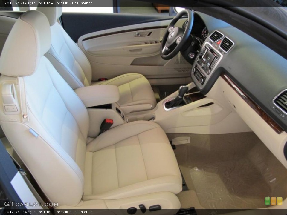 Cornsilk Beige Interior Photo for the 2012 Volkswagen Eos Lux #45593159
