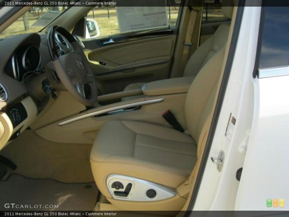 Cashmere Interior Photo for the 2011 Mercedes-Benz GL 350 Blutec 4Matic #45593367