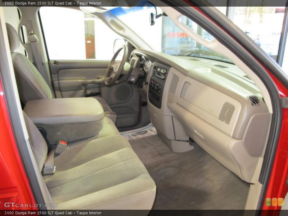 Taupe Interior Photo for the 2002 Dodge Ram 1500 SLT Quad Cab #45593915