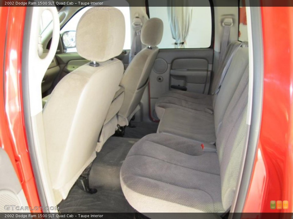 Taupe Interior Photo for the 2002 Dodge Ram 1500 SLT Quad Cab #45593923