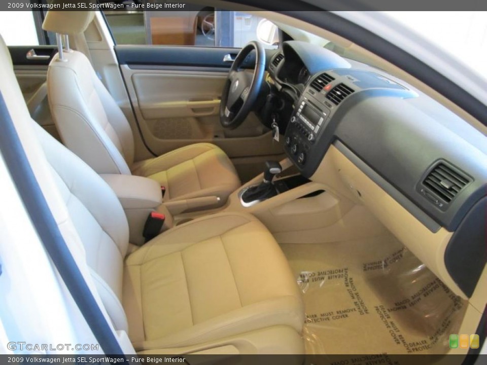 Pure Beige Interior Photo for the 2009 Volkswagen Jetta SEL SportWagen #45594196