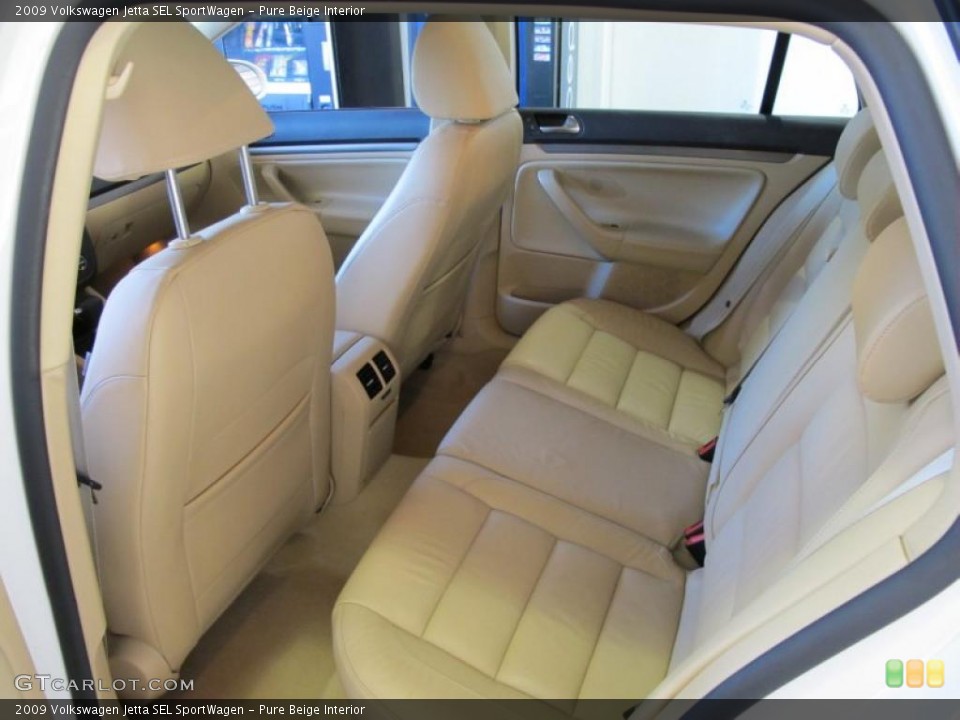 Pure Beige Interior Photo for the 2009 Volkswagen Jetta SEL SportWagen #45594208