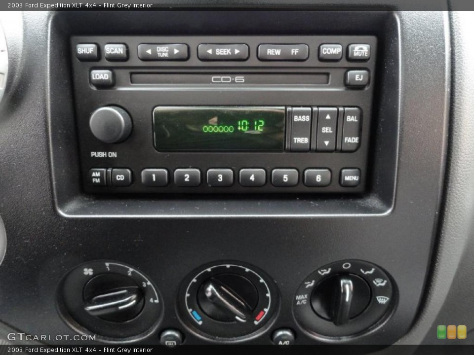 Flint Grey Interior Controls for the 2003 Ford Expedition XLT 4x4 #45594908