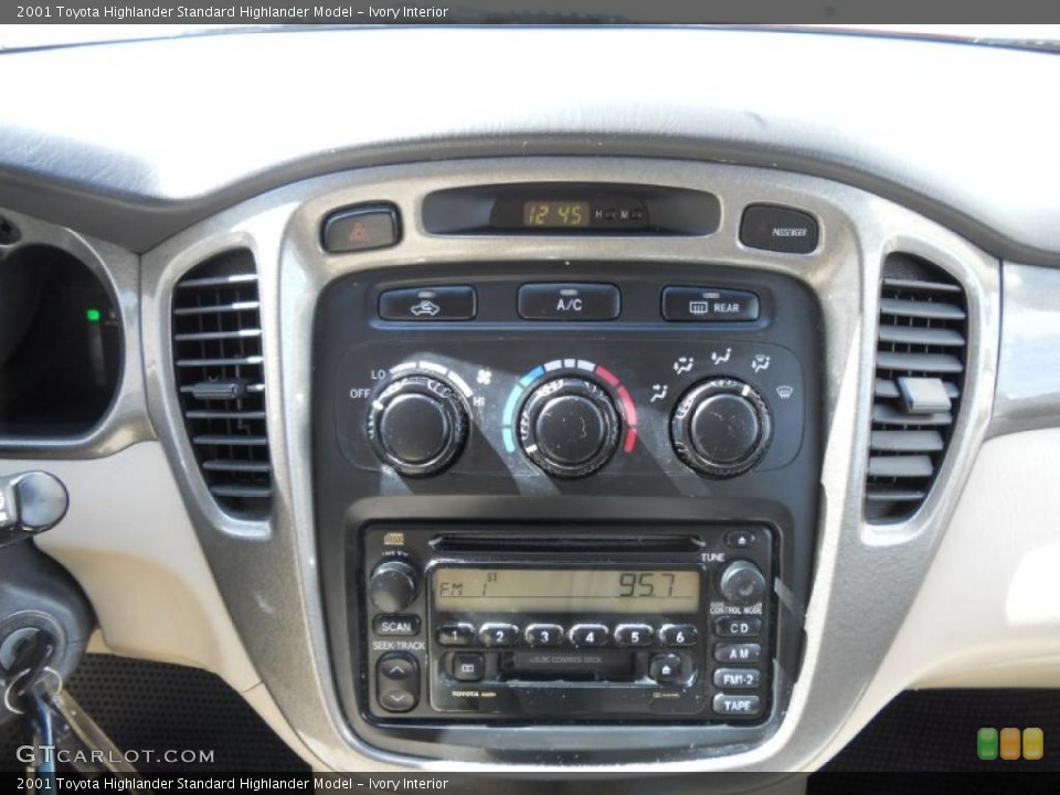Ivory Interior Controls for the 2001 Toyota Highlander  #45601969