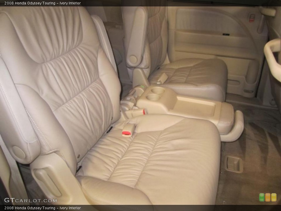 Ivory Interior Photo for the 2008 Honda Odyssey Touring #45605242