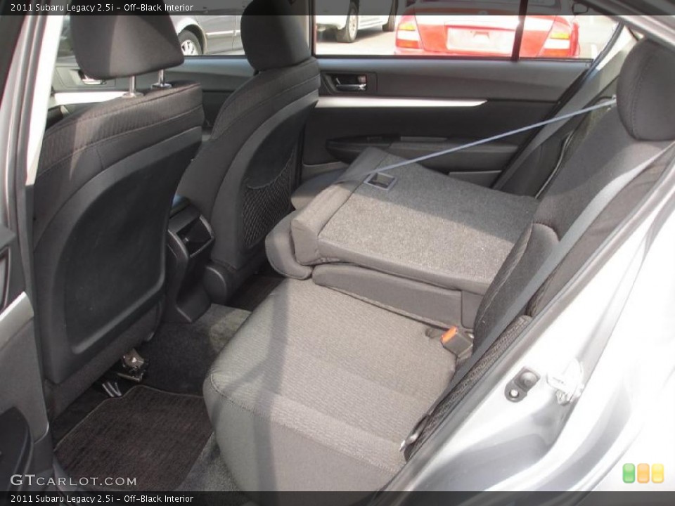 Off-Black Interior Photo for the 2011 Subaru Legacy 2.5i #45611447