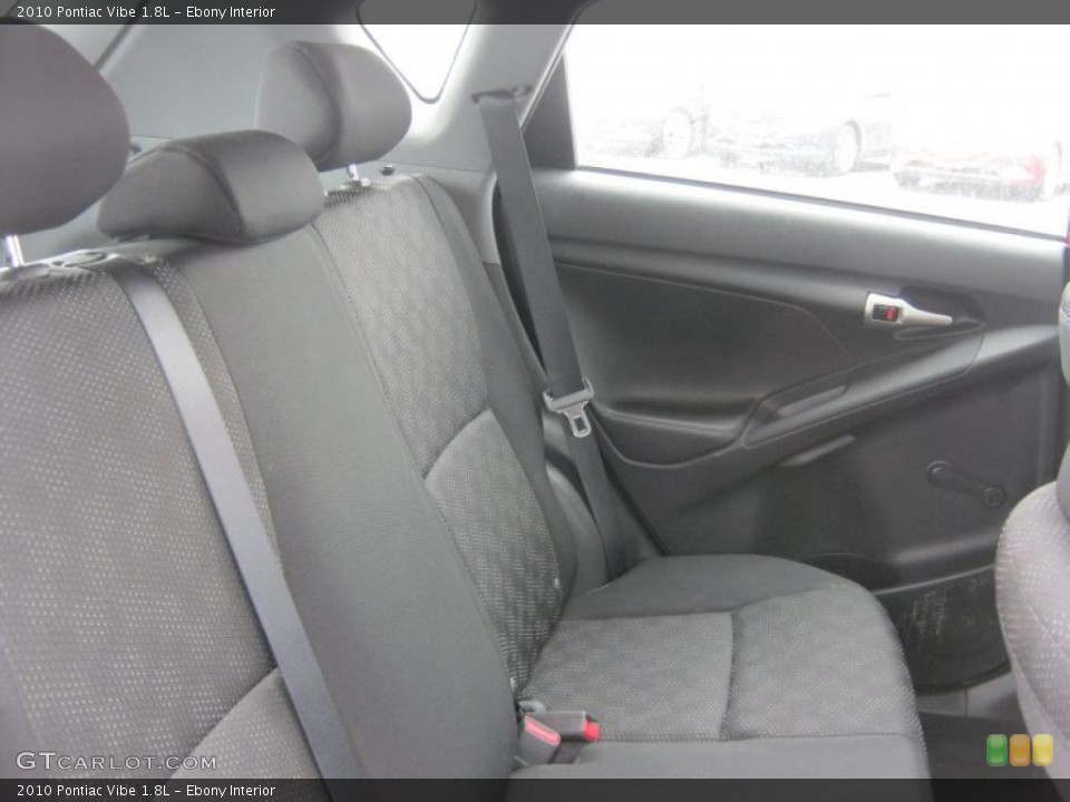 Ebony Interior Photo for the 2010 Pontiac Vibe 1.8L #45611707