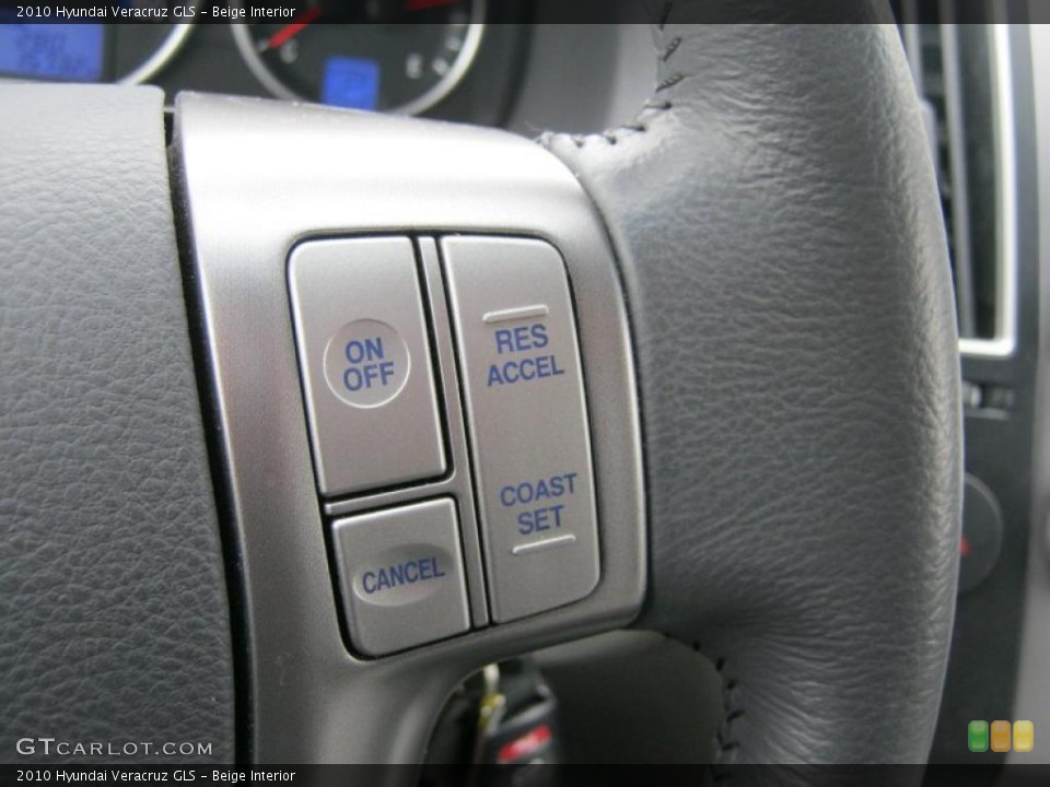 Beige Interior Controls for the 2010 Hyundai Veracruz GLS #45612415