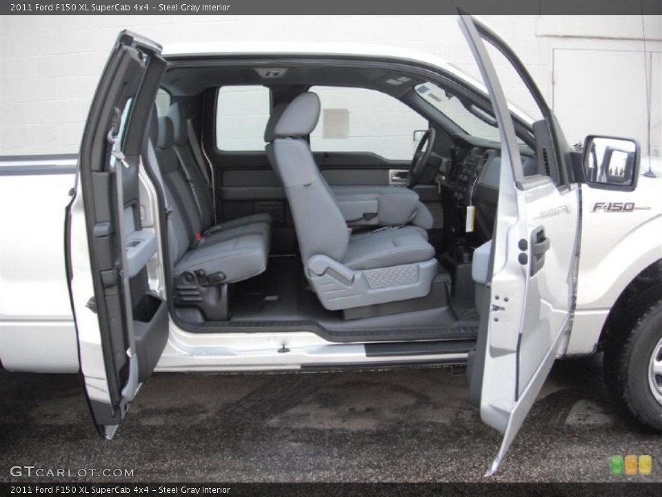 Steel Gray Interior Photo for the 2011 Ford F150 XL SuperCab 4x4 #45617164