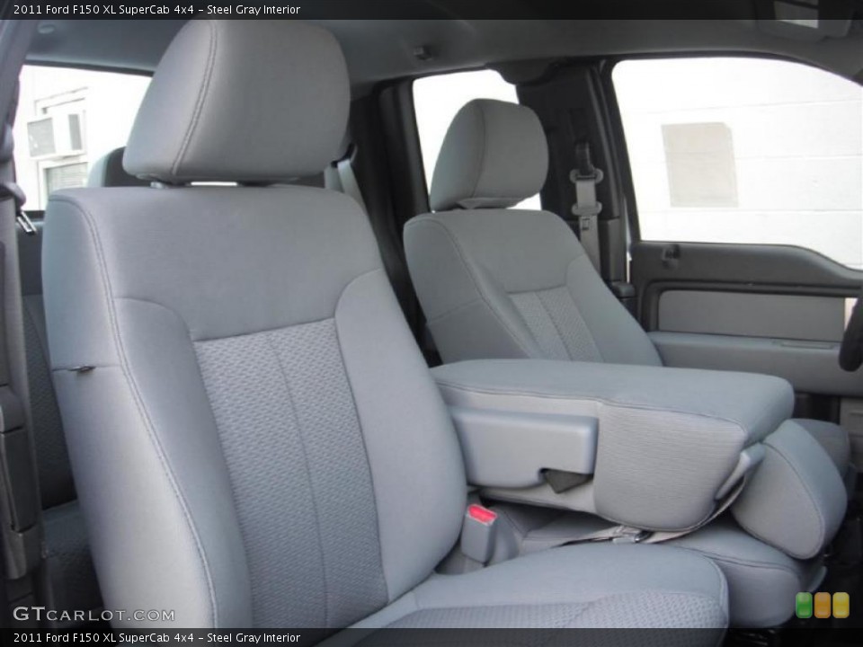 Steel Gray Interior Photo for the 2011 Ford F150 XL SuperCab 4x4 #45617176