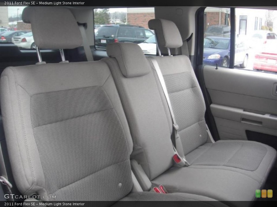 Medium Light Stone Interior Photo for the 2011 Ford Flex SE #45617532