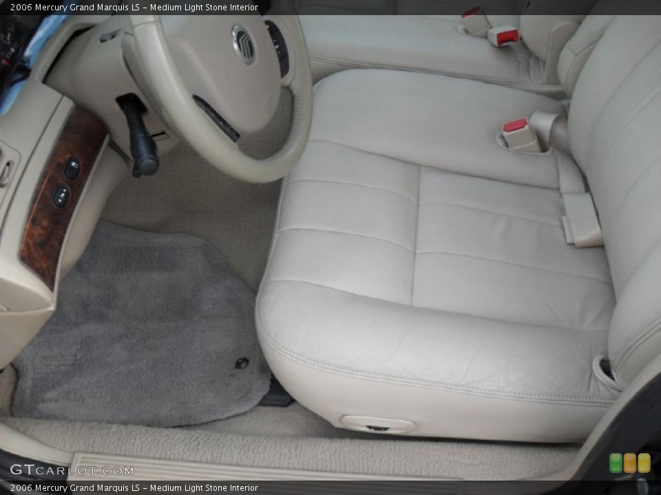 Medium Light Stone Interior Photo for the 2006 Mercury Grand Marquis LS #45619620