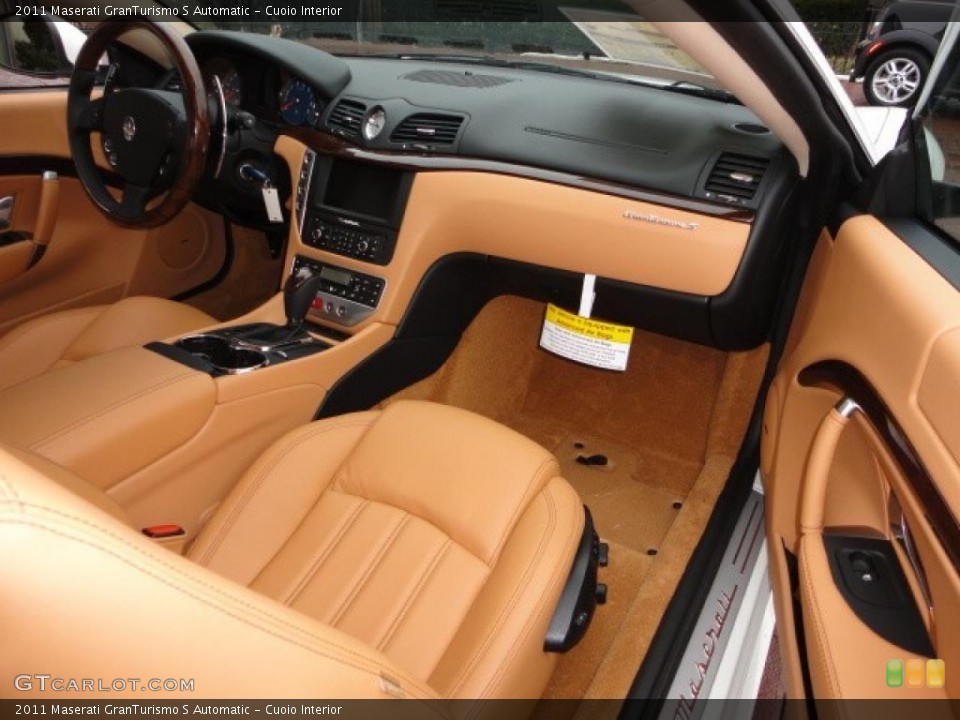 Cuoio Interior Dashboard for the 2011 Maserati GranTurismo S Automatic #45619816