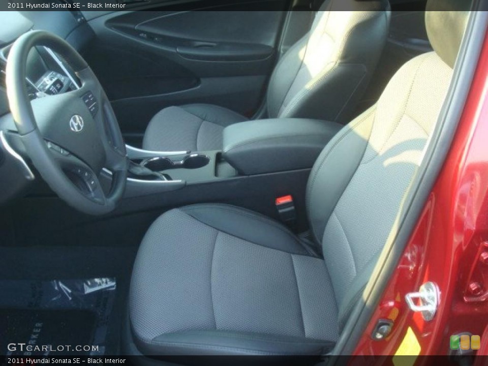 Black Interior Photo for the 2011 Hyundai Sonata SE #45621124