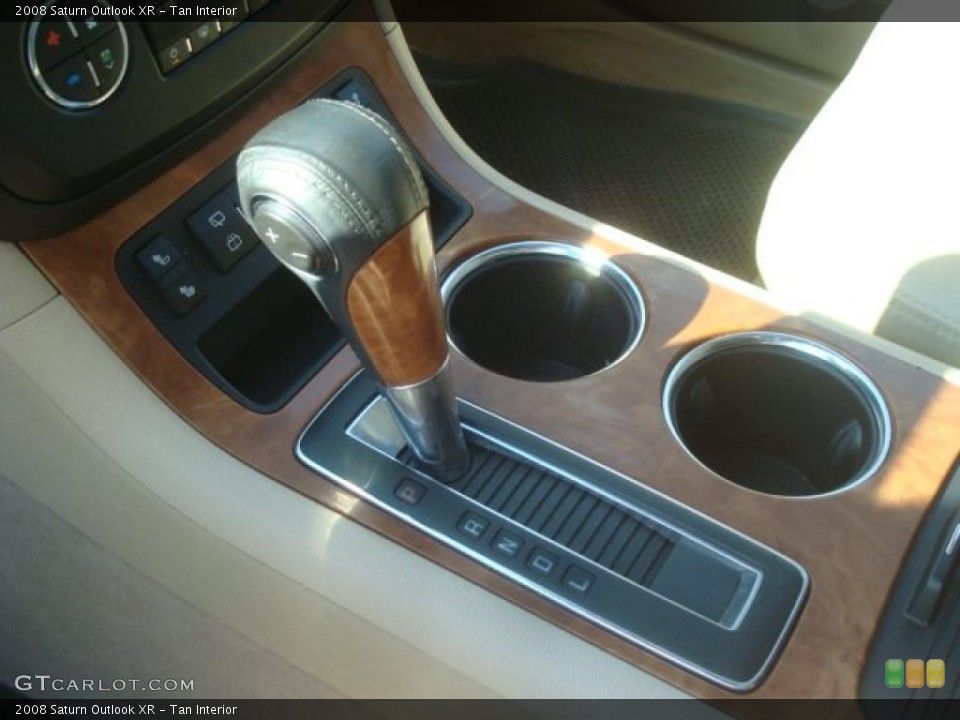 Tan Interior Transmission for the 2008 Saturn Outlook XR #45624068