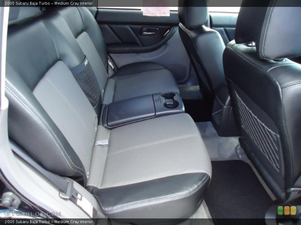Medium Gray Interior Photo for the 2005 Subaru Baja Turbo #45629488