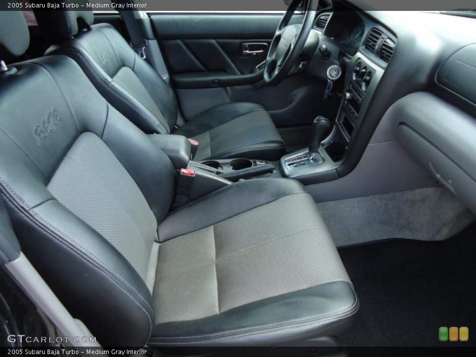 Medium Gray Interior Photo for the 2005 Subaru Baja Turbo #45629517