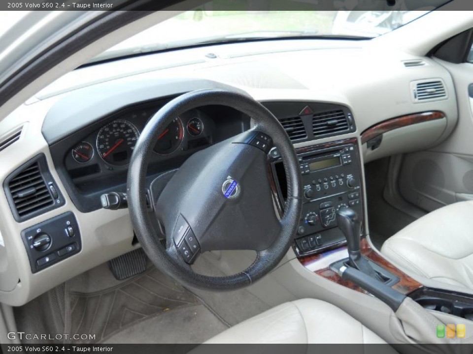 Taupe Interior Photo for the 2005 Volvo S60 2.4 #45629584
