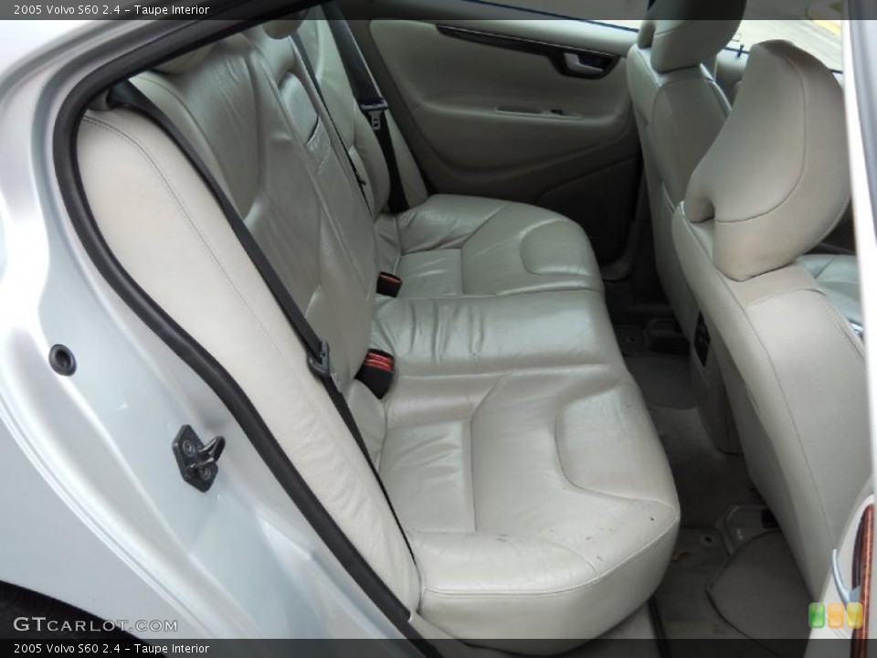 Taupe Interior Photo for the 2005 Volvo S60 2.4 #45629620