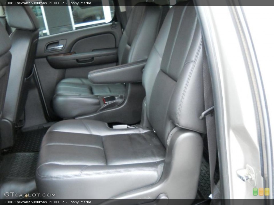 Ebony Interior Photo for the 2008 Chevrolet Suburban 1500 LTZ #45630789