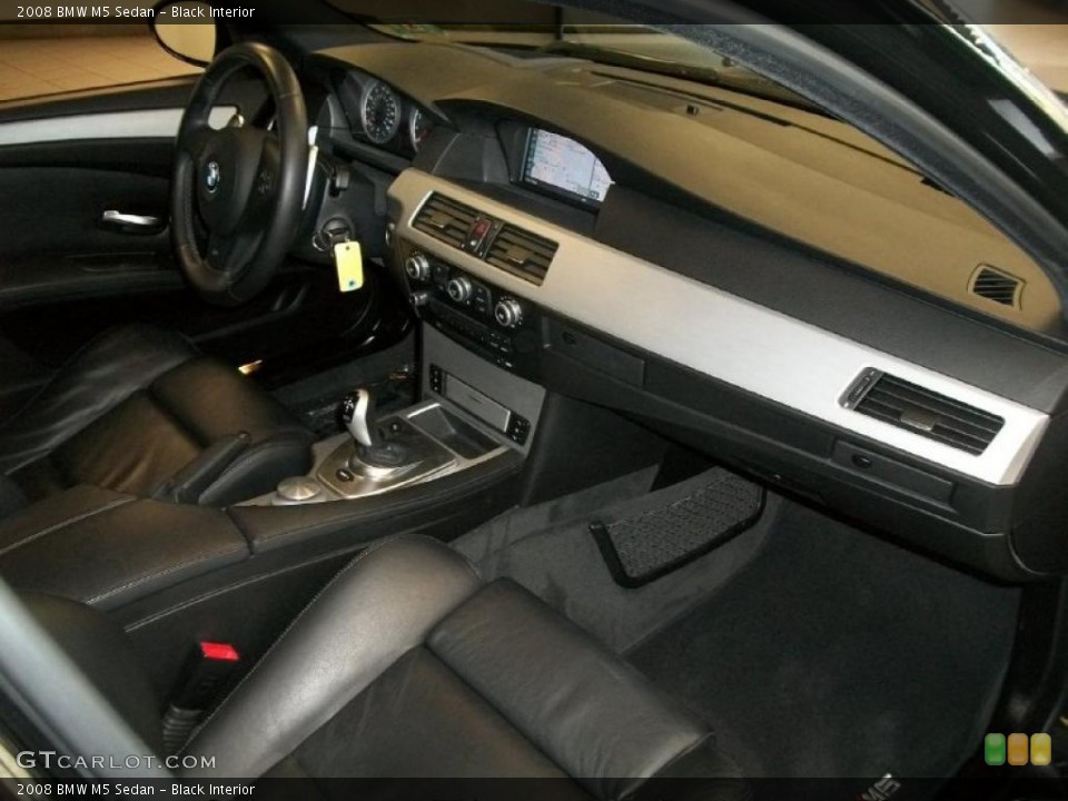 Black Interior Photo for the 2008 BMW M5 Sedan #45636382