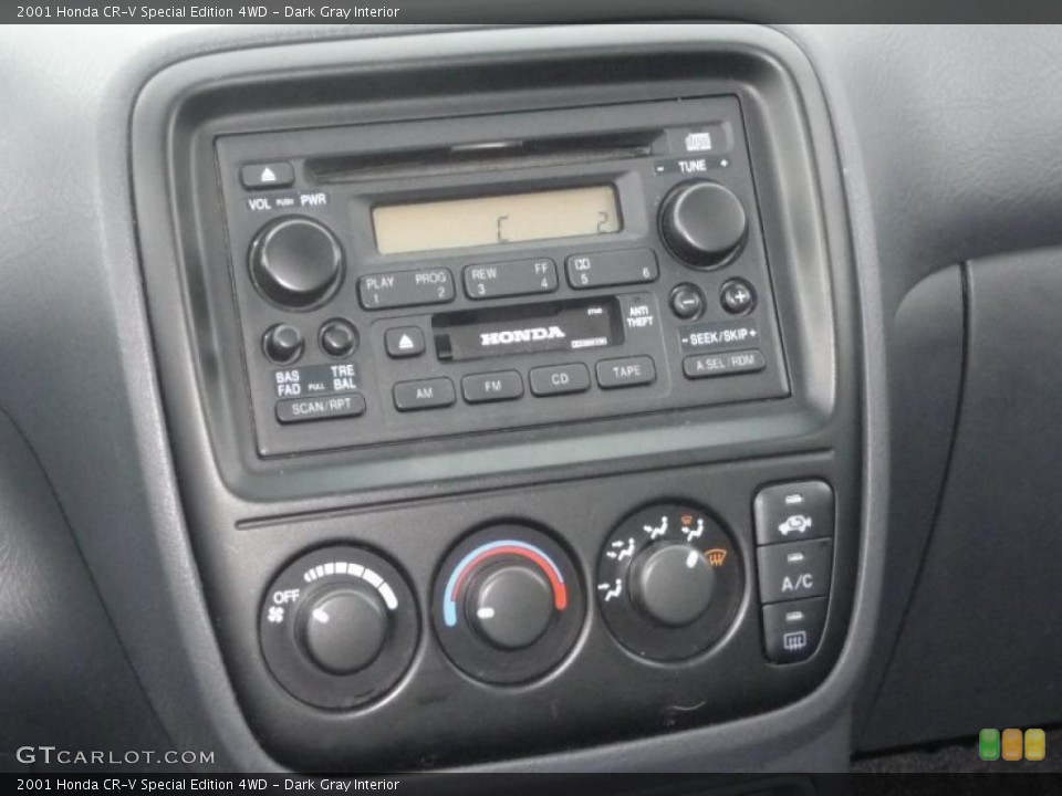Dark Gray Interior Controls for the 2001 Honda CR-V Special Edition 4WD #45639162