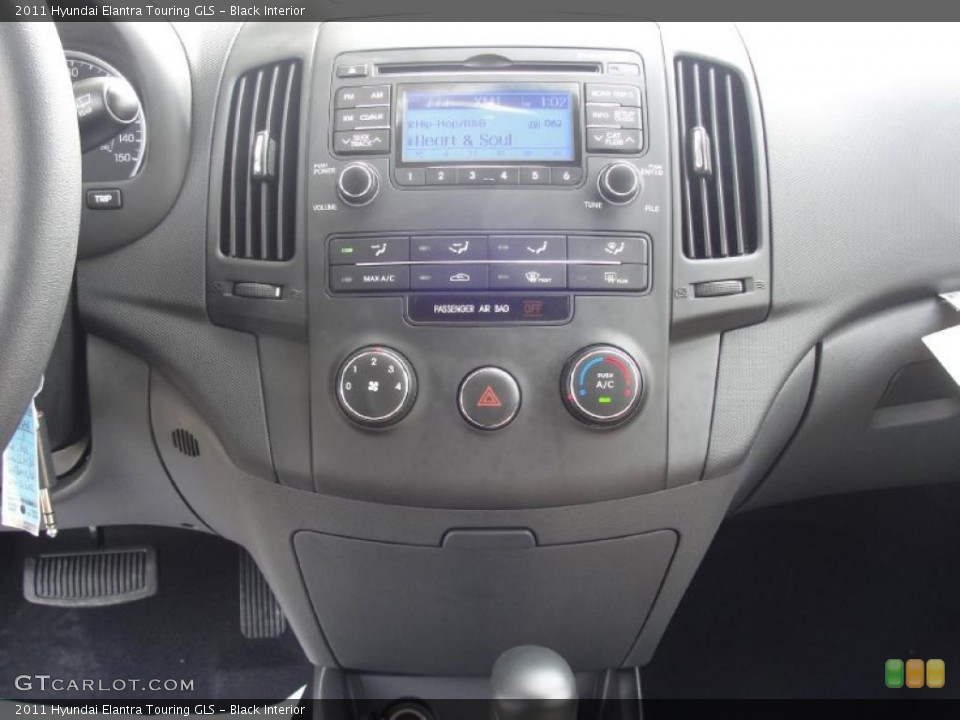 Black Interior Controls for the 2011 Hyundai Elantra Touring GLS #45650209