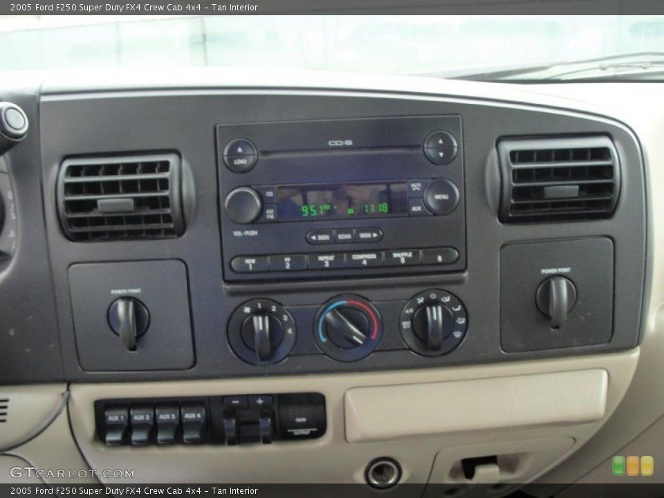 Tan Interior Controls for the 2005 Ford F250 Super Duty FX4 Crew Cab 4x4 #45652301