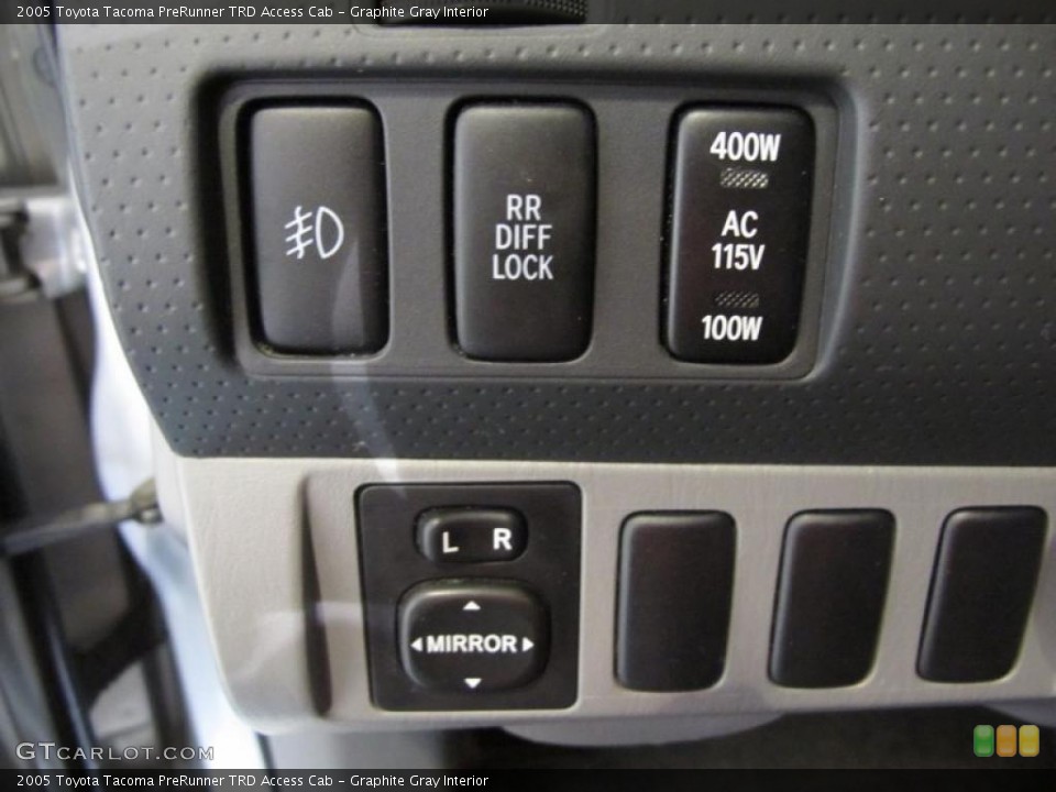 Graphite Gray Interior Controls for the 2005 Toyota Tacoma PreRunner TRD Access Cab #45656449