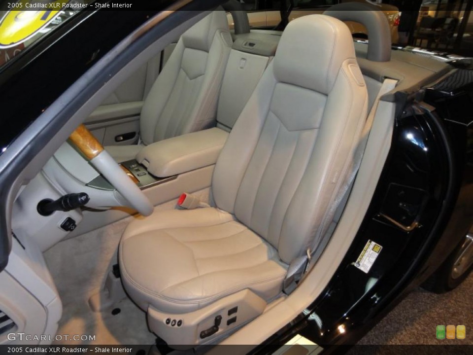 Shale Interior Photo for the 2005 Cadillac XLR Roadster #45657317