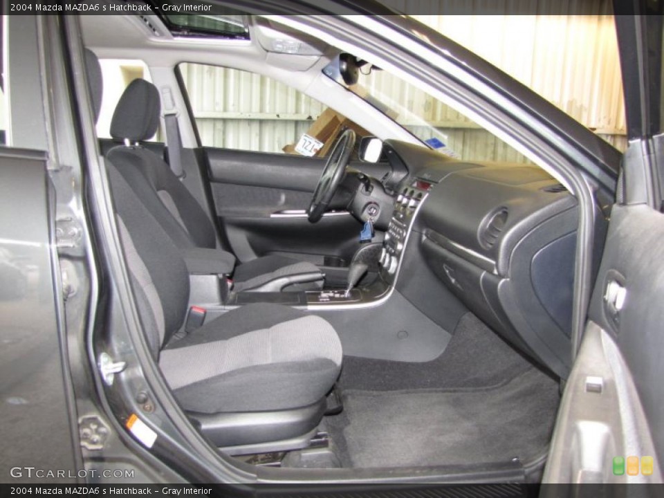 Gray Interior Photo for the 2004 Mazda MAZDA6 s Hatchback #45659243