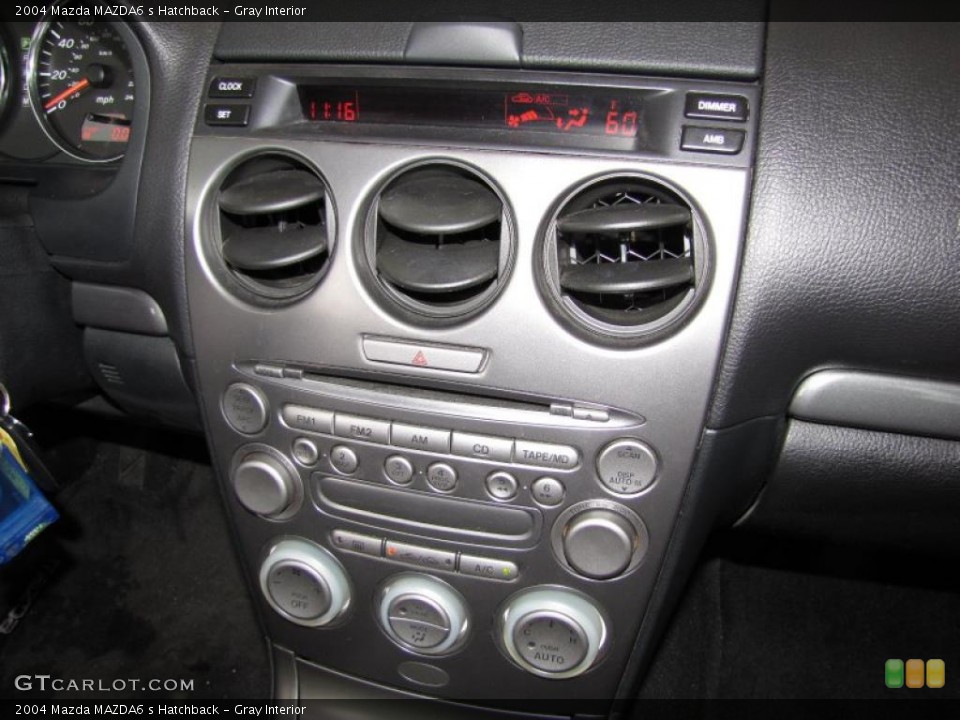 Gray Interior Controls for the 2004 Mazda MAZDA6 s Hatchback #45659303