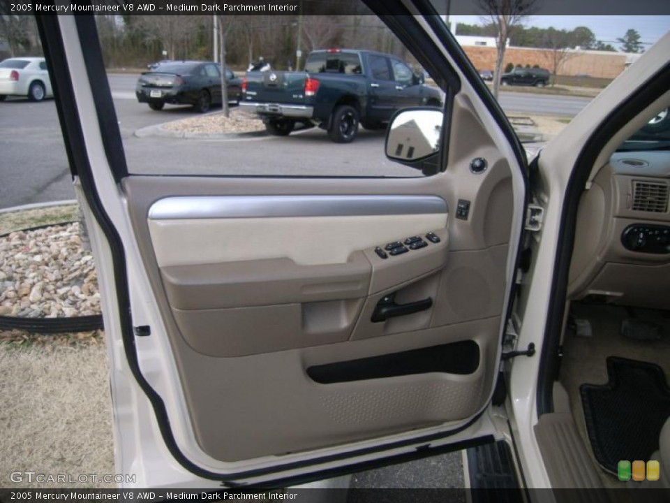 Medium Dark Parchment Interior Door Panel for the 2005 Mercury Mountaineer V8 AWD #45663678