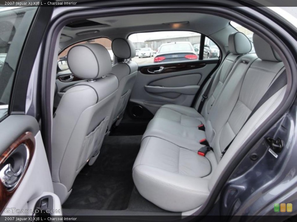 Charcoal Interior Photo for the 2007 Jaguar XJ XJ8 L #45664416