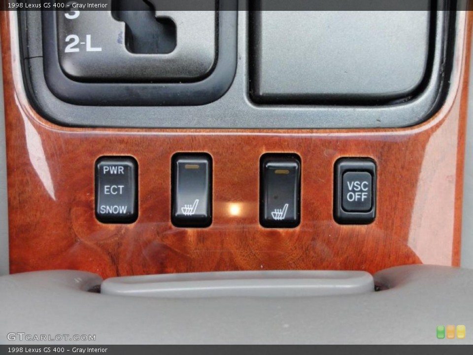 Gray Interior Controls for the 1998 Lexus GS 400 #45665341