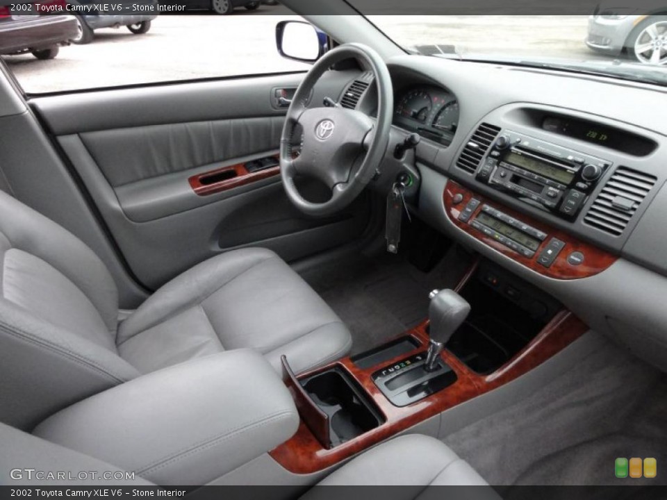 Stone Interior Photo for the 2002 Toyota Camry XLE V6 #45665635