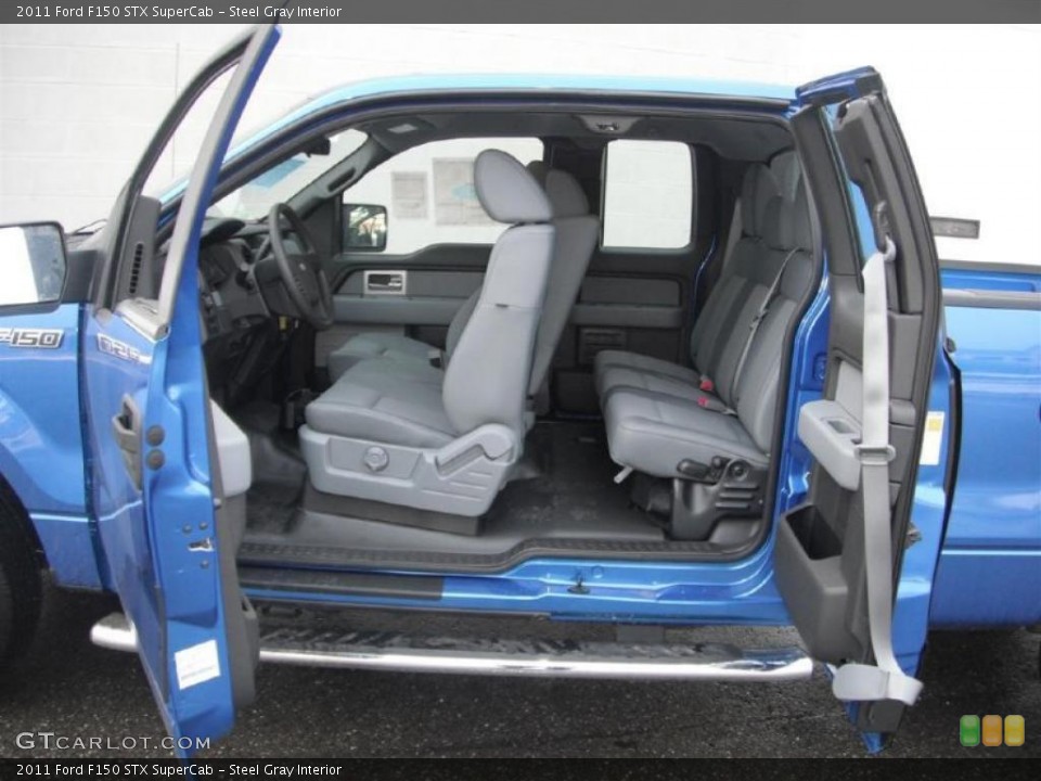 Steel Gray Interior Photo for the 2011 Ford F150 STX SuperCab #45670312