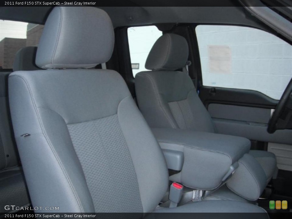 Steel Gray Interior Photo for the 2011 Ford F150 STX SuperCab #45670328