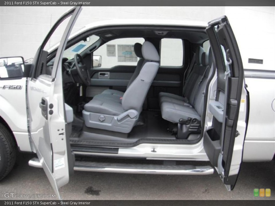 Steel Gray Interior Photo for the 2011 Ford F150 STX SuperCab #45672731