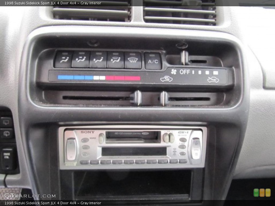 Gray Interior Controls for the 1998 Suzuki Sidekick Sport JLX 4 Door 4x4 #45677068
