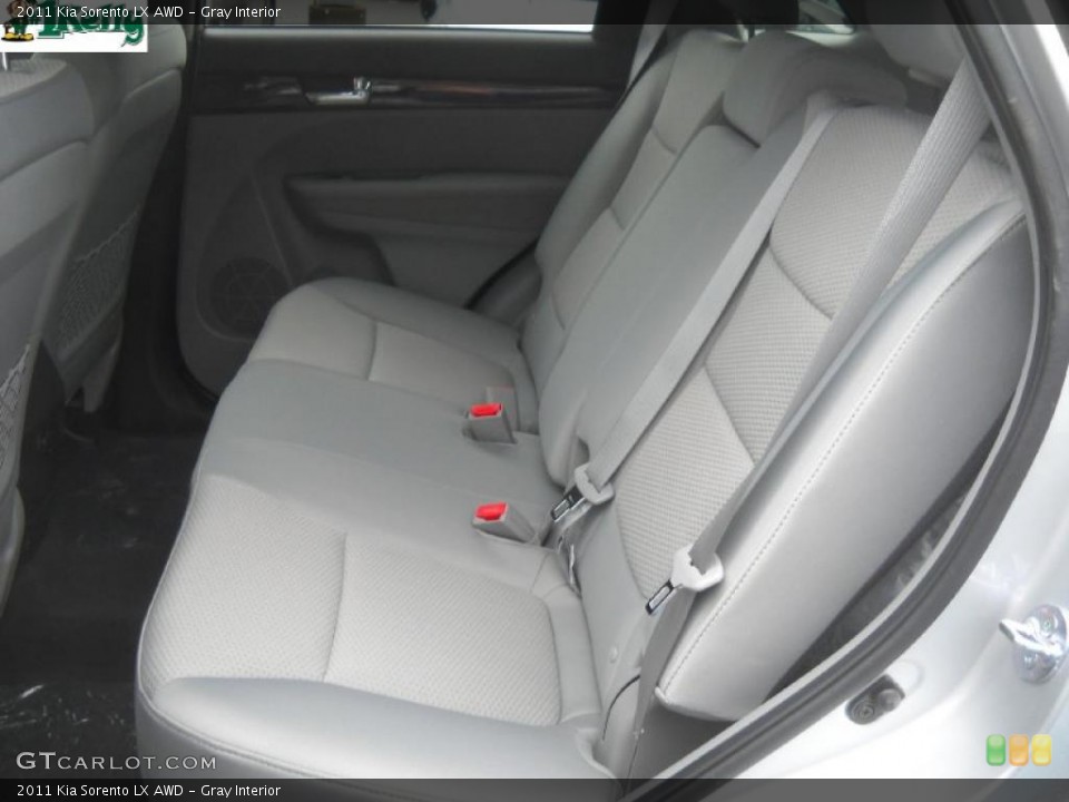 Gray Interior Photo for the 2011 Kia Sorento LX AWD #45686514