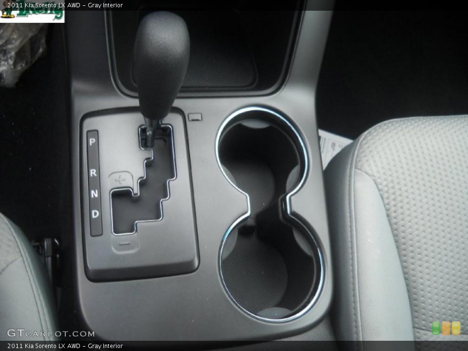 Gray Interior Transmission for the 2011 Kia Sorento LX AWD #45686530