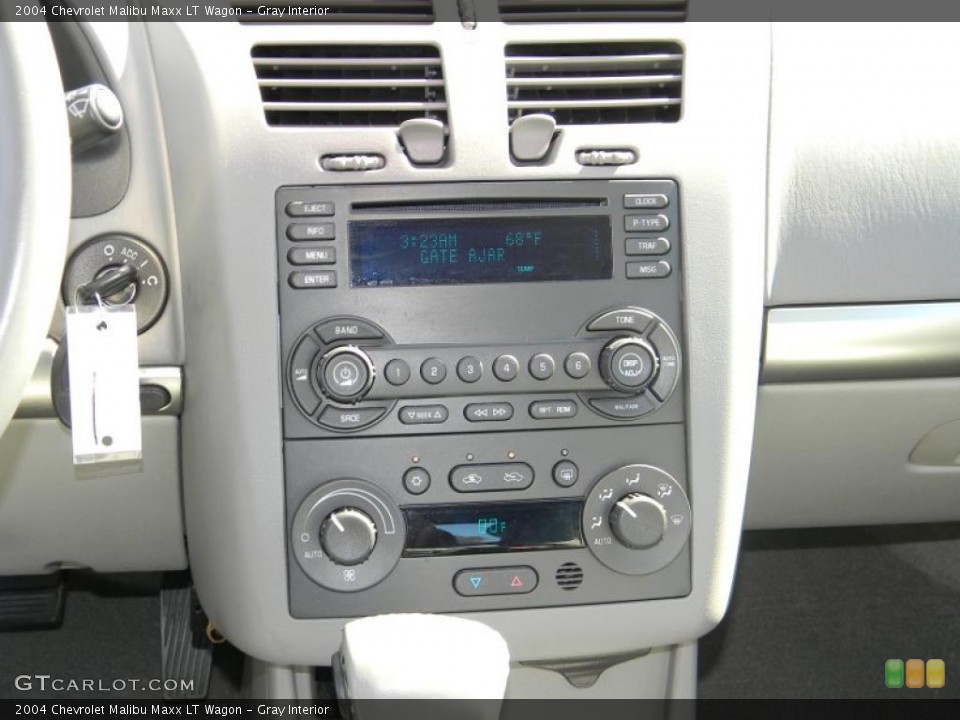 Gray Interior Controls for the 2004 Chevrolet Malibu Maxx LT Wagon #45687166