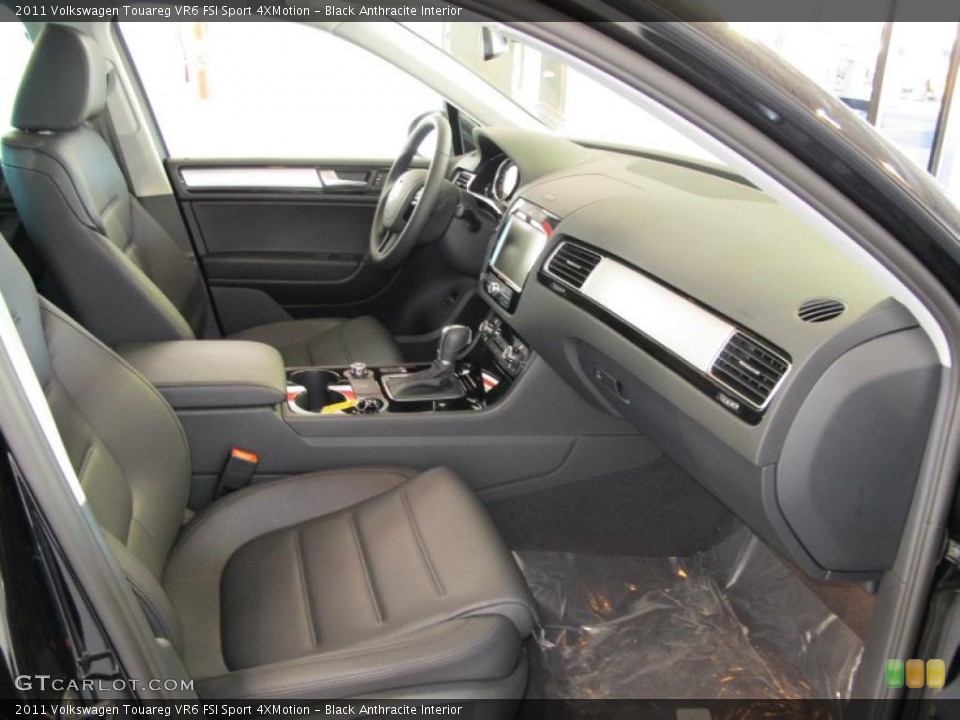 Black Anthracite Interior Photo for the 2011 Volkswagen Touareg VR6 FSI Sport 4XMotion #45693360