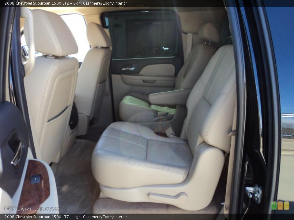 Light Cashmere/Ebony Interior Photo for the 2008 Chevrolet Suburban 1500 LTZ #45695332