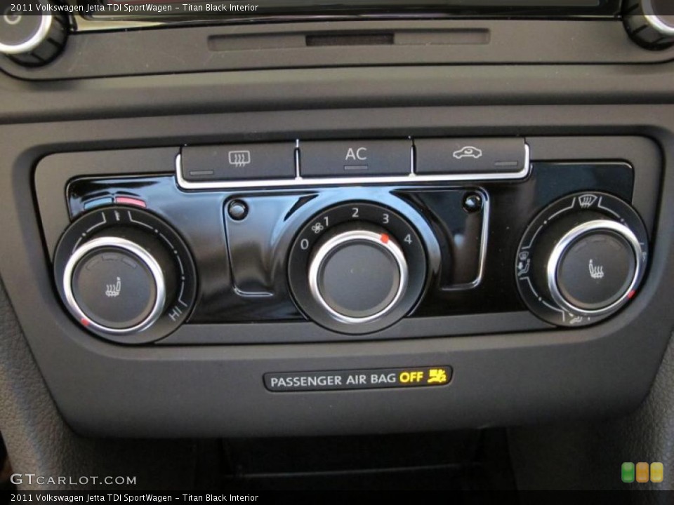 Titan Black Interior Controls for the 2011 Volkswagen Jetta TDI SportWagen #45696348